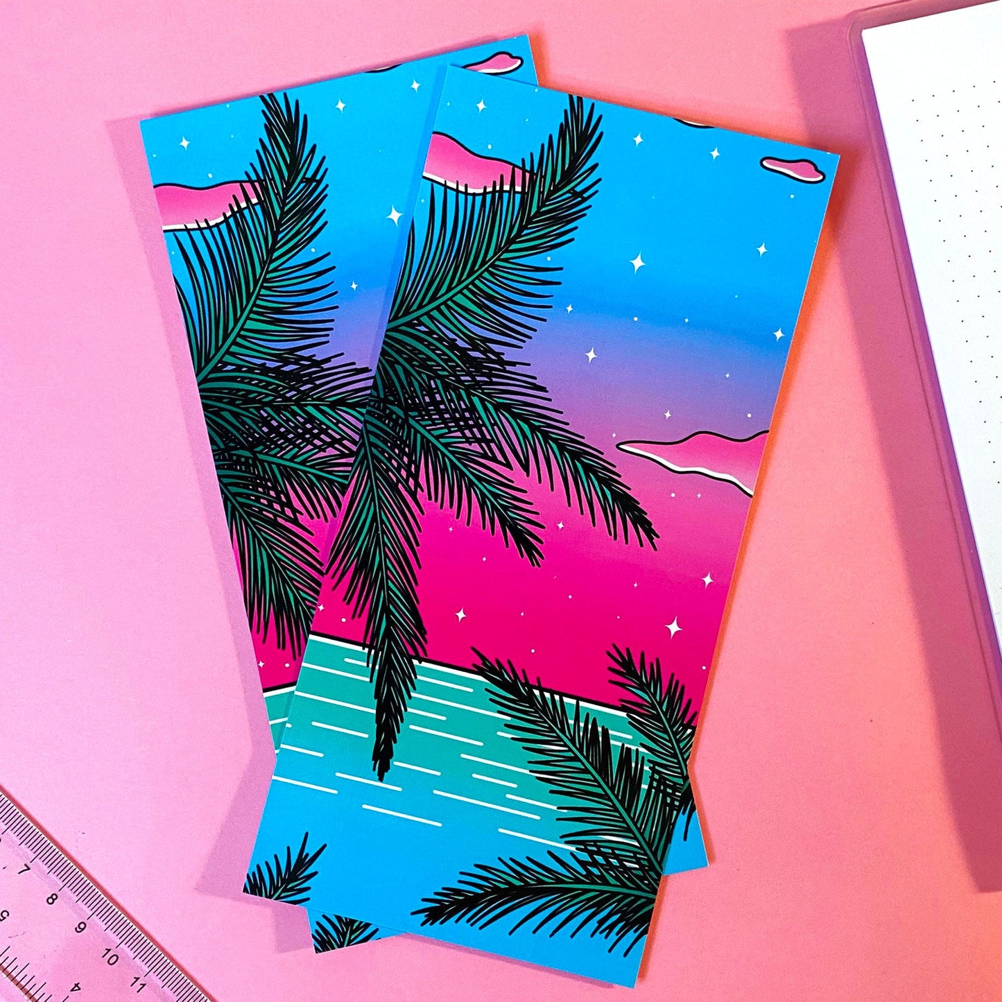 DL Postcard | Art Print Vaporwave | Palm Tree and Ocean | Pink and blue
