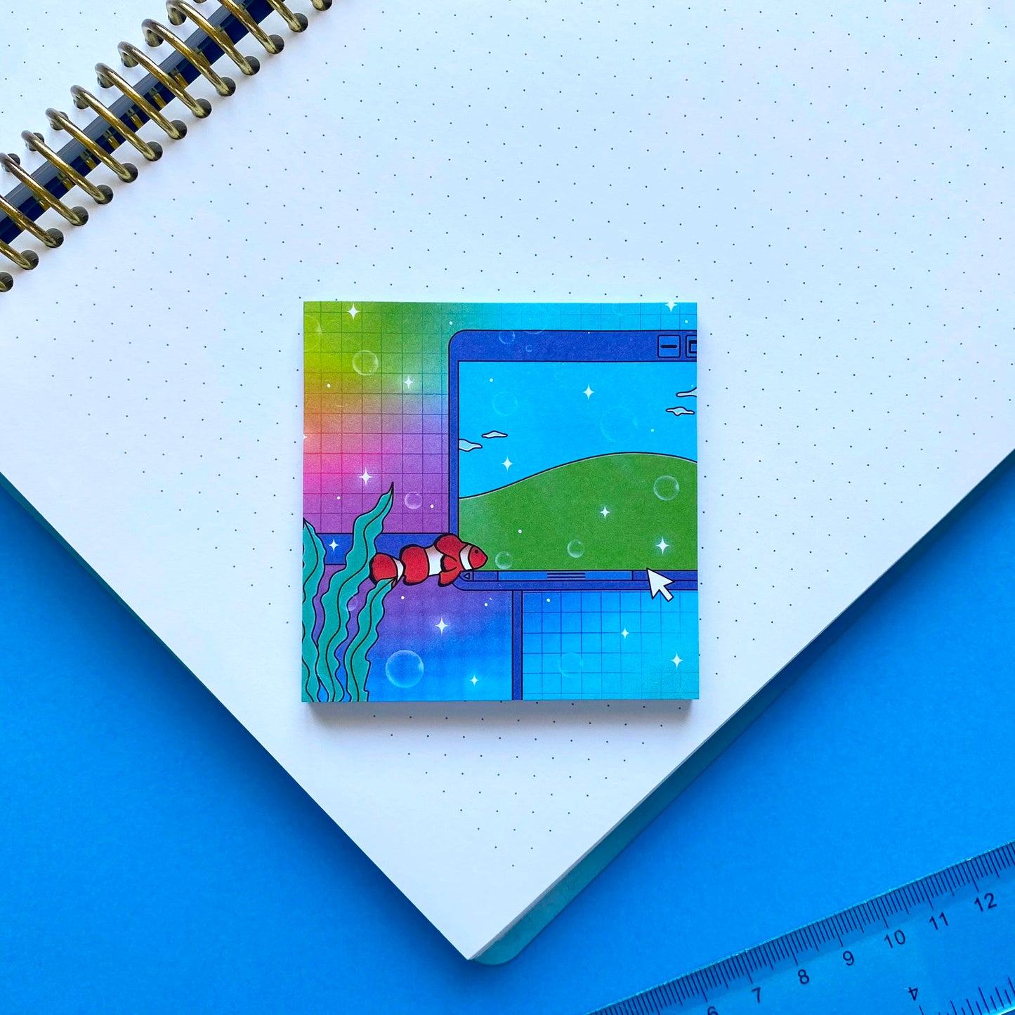 Sticky Notes Nostalgic Fish | Retro Digital Windows & Aquarium Design